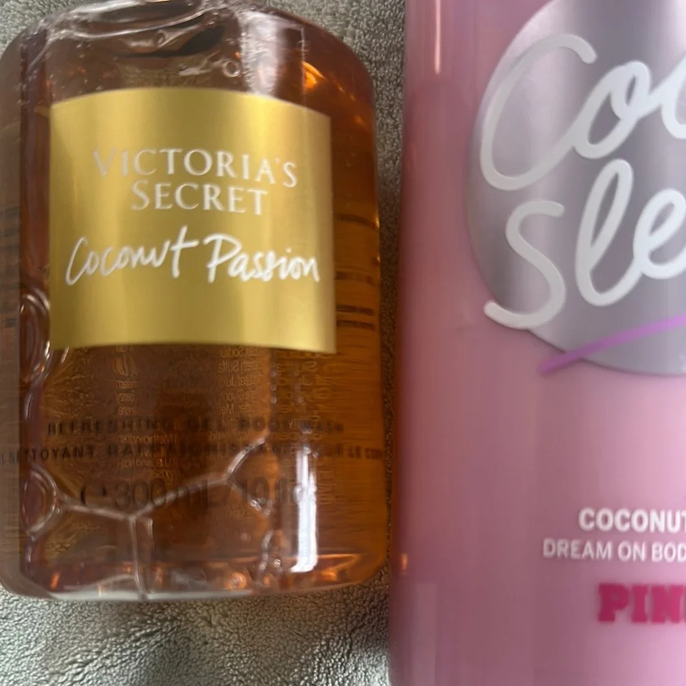 VS Gel Body Wash & VS PINK Dream on Body Lotion